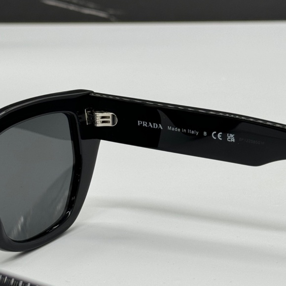 NEW PRA09S 1AB5S0 PRADA WOMEN SUNGLASSES SPR A09 1AB5S0 BLACK PRADA PR A09S - Picture 10 of 11